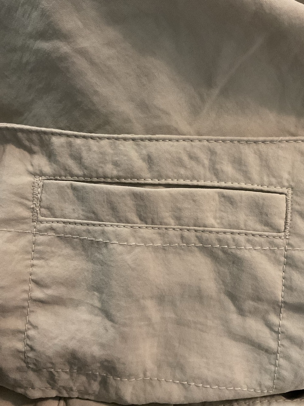 Columbia Beige/Tan Women's Outdoor Shorts - Picture 8 of 8